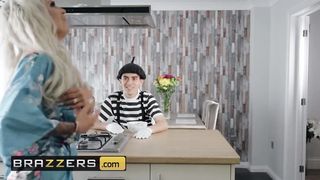 Big tits blonde prepping for hardcore fucking